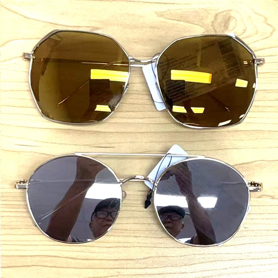Classic Fashion Sunglasses GD R202
