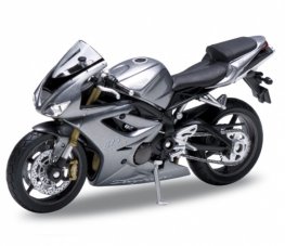 1:18 TRIUMPH DAYTONA 675 WL12822PW  1:18 TRIUMPH DAYTONA 675 WL12822PW